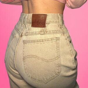 Lee riveted 90s vintage mom high waisted straight leg jeans